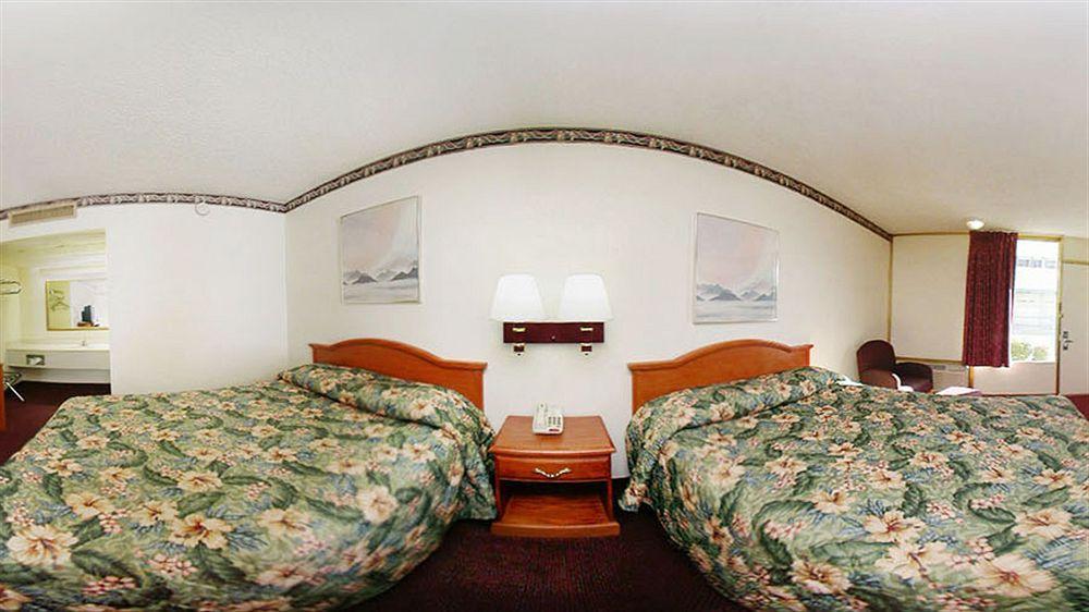 Executive Inn Ponca City Bagian luar foto
