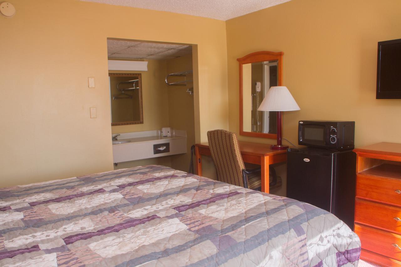 Executive Inn Ponca City Bagian luar foto