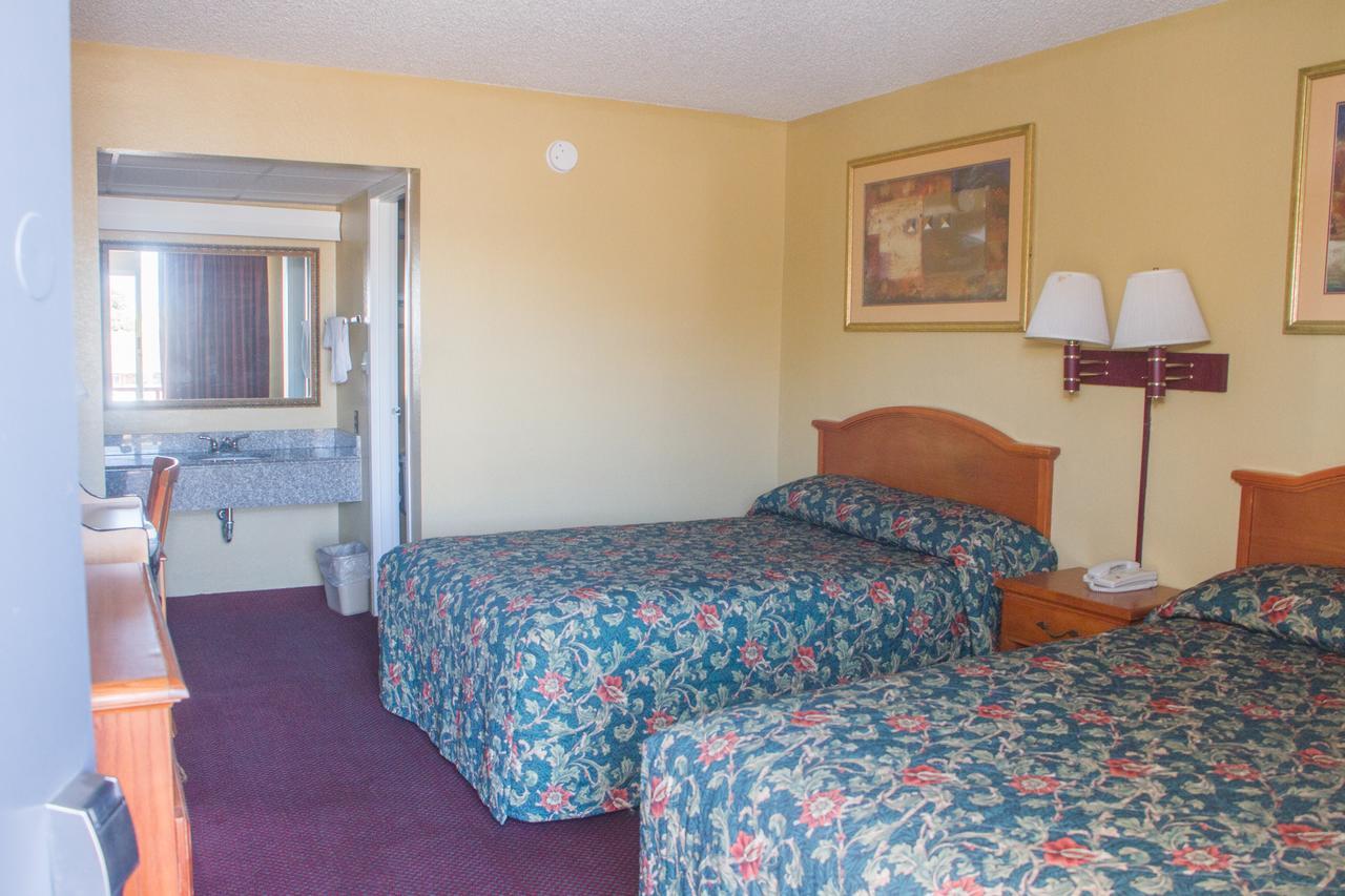 Executive Inn Ponca City Bagian luar foto