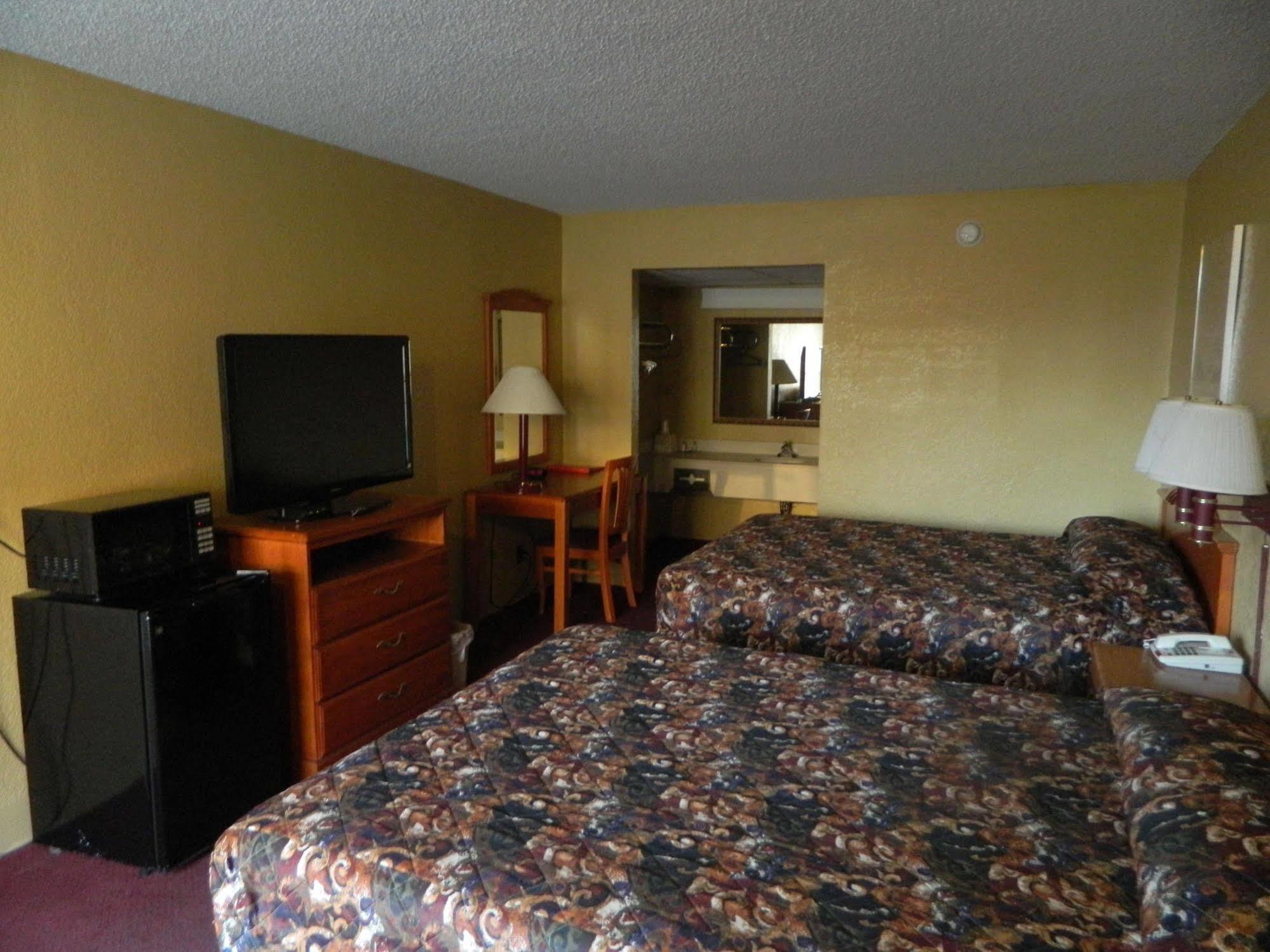 Executive Inn Ponca City Bagian luar foto